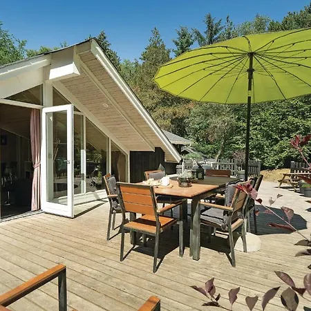Дом отдыха Three-bedroom Holiday In Блаванн